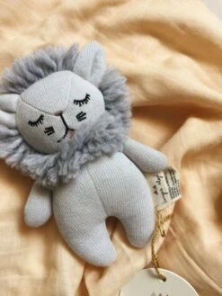 Mini Lion - Grey -Konges Sløjd®. Soldes Boutique FLAT 17609 S40002 01 240422072104