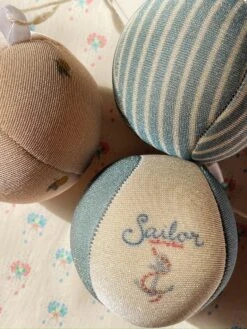 PACK 3 BALLONS DE PLAGE EN NÉOPRÈNE - Lemon -Konges Sløjd®. Soldes Boutique FLAT KS102453 P00038 2 240529020555