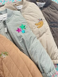 Veste Juno - Laurel Oak -Konges Sløjd®. Soldes Boutique FLAT KS103484 S25111 KS103490 S20018 1 241020040544