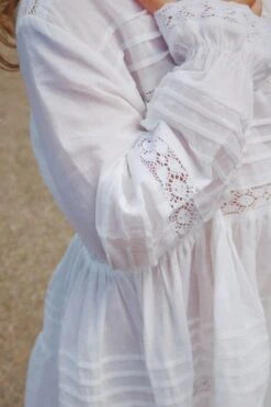 Robe Orchid - Optic White -Konges Sløjd®. Soldes Boutique MOOD KS103130 S00029 3 240822090851