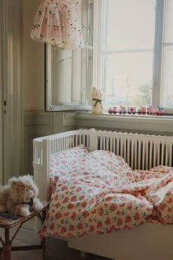 Robe Tullie - Ma Grande Cerise Pink Glitter -Konges Sløjd®. Soldes Boutique MOOD KS103833 P05195 KS104026 S30051 KS104020 P00057 KS103963 S45064 2 250902082923 e371921e 87b9 4575 b4d6 7fec942f1361