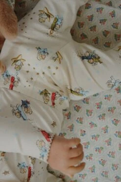 Parure De Lit Bébé 70x100 - Verona Blues -Konges Sløjd®. Soldes Boutique MOOD KS104216 P20032 KS103682 P00105 1 250923092351