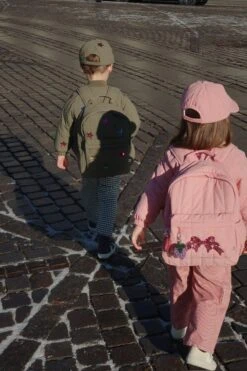 Porte-clés - Cherry -Konges Sløjd®. Soldes Boutique MOOD KS104320 S30167 KS104221 S15148 KS104221 P00005 2 250923092117