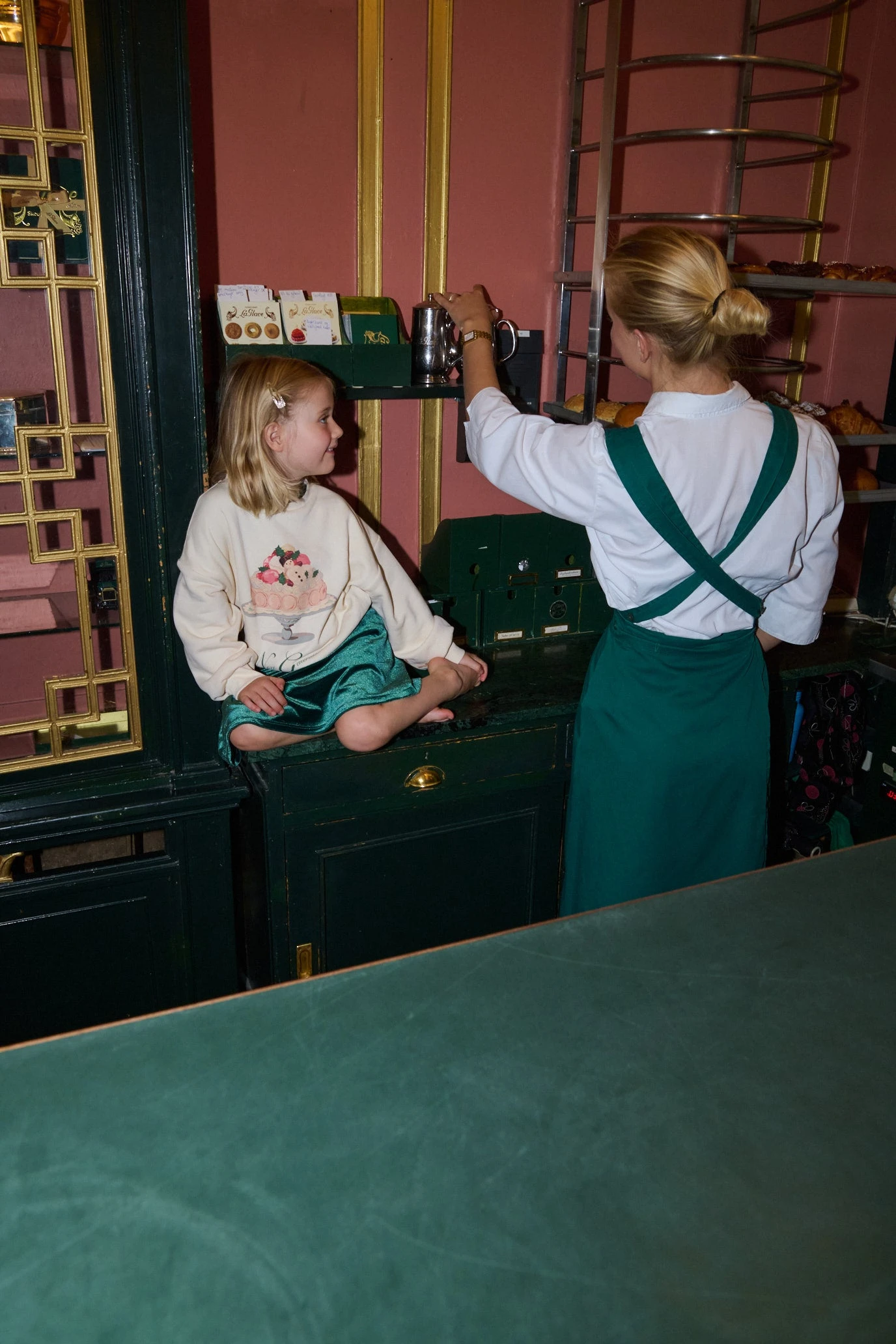 La Glace Sweatshirt Lou - Wood Ash 2 La Glace Sweatshirt Lou - Wood Ash – Image 2